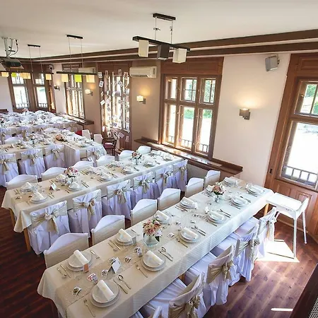 Guest house Castrum Vendeghaz 3*